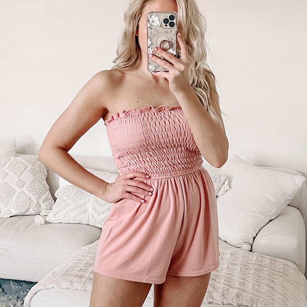 NWT Le Lis terrycloth pink smocked romper